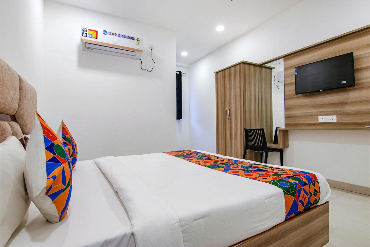Fabhotel Grand New Delhi