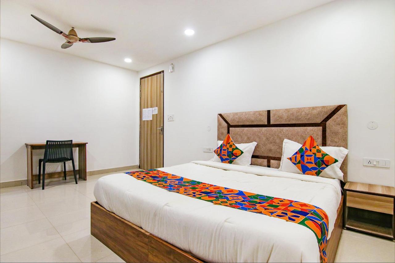 Fabhotel Grand Hotel New Delhi